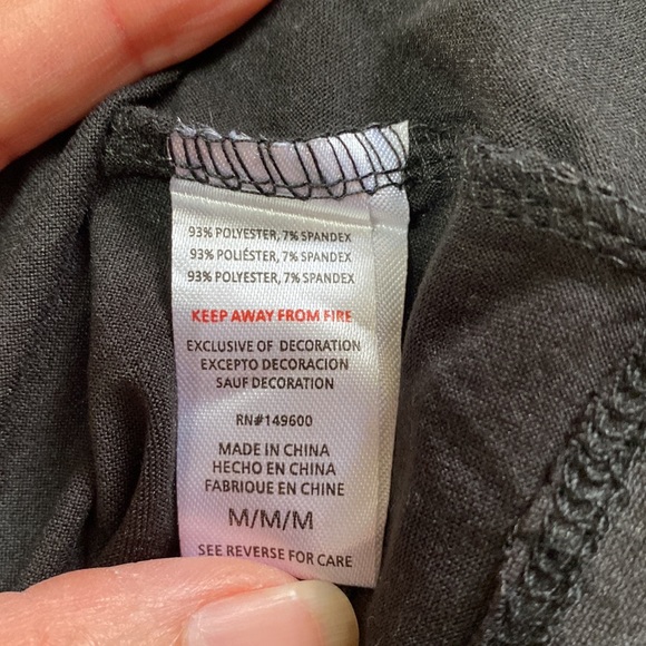 Flora Nikrooz Leopard Trim Front Pocket Pajama Top - Picture 5 of 6